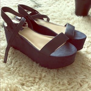 Platform sandals
